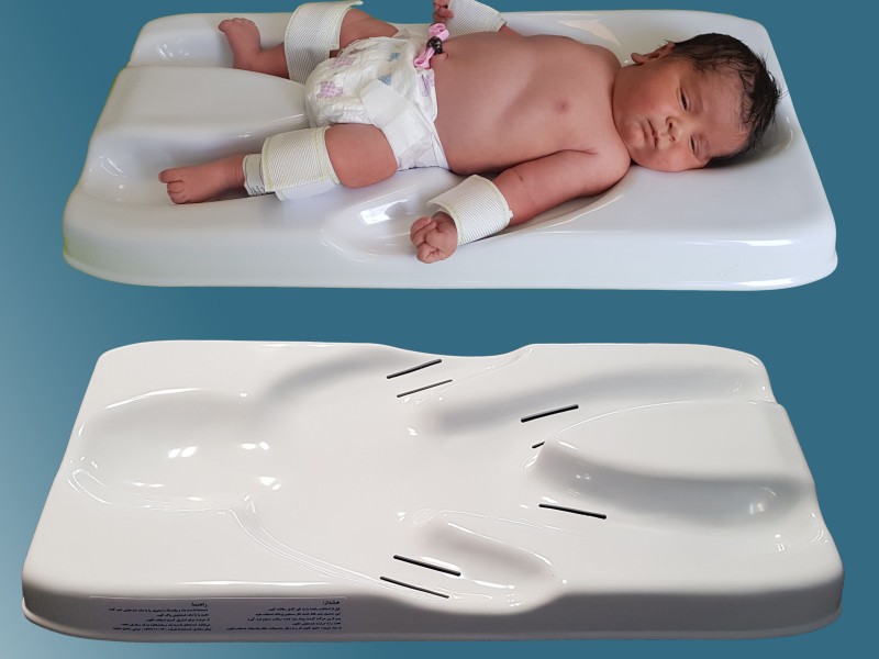 بیبی فیکس یا تخت نگه دارنده نوزاد Circumstraint برای ختنه